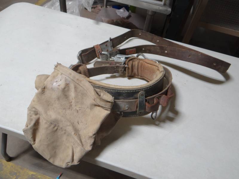 lot 5785 image: klein tool belt.