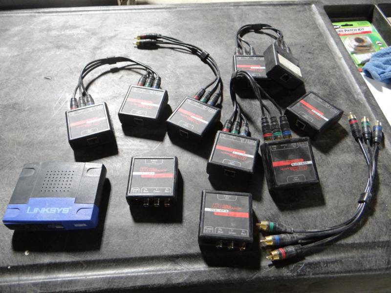 lot 5823 image: Linksys work group switch and 8 hall research active balance.