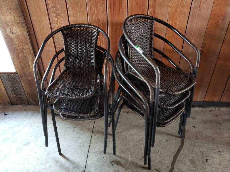 lot 2258 image: (7) Metal and Wicker Chairs