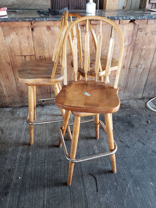 lot 2260 image: (3) Wooden Swivel Barstools
