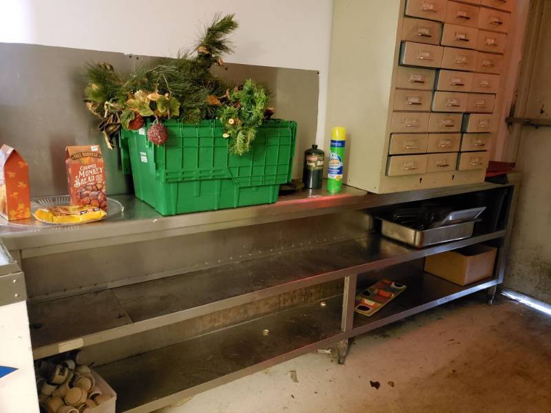 lot 2274 image: Stainless Steel Shelves with Various Items