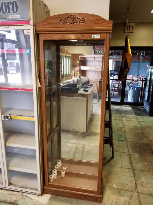 lot 3400 image: Glass Display Cabinet
