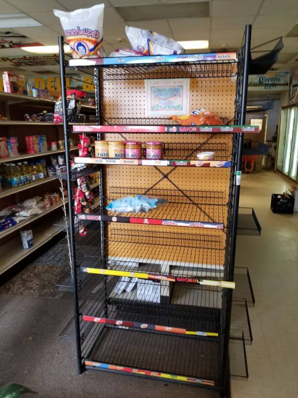 lot 3413 image: Metal Chip Rack 7 Shelves