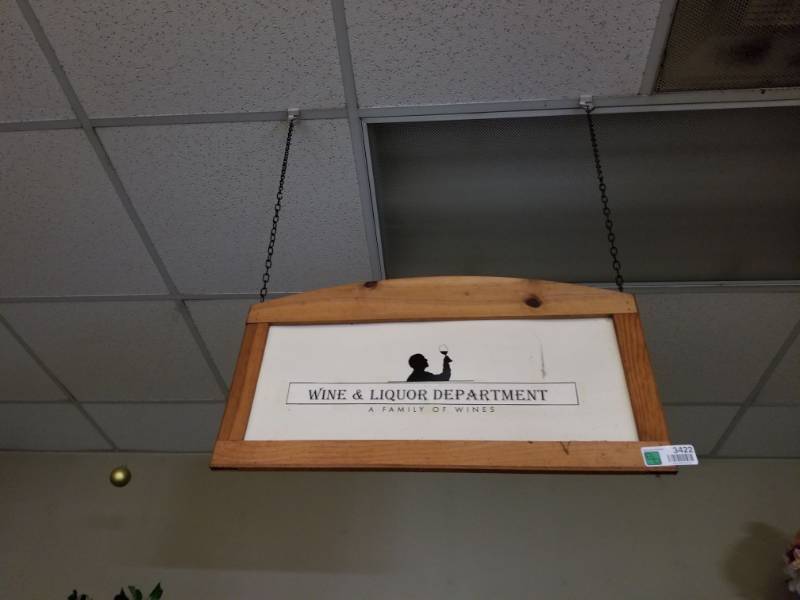 lot 3422 image: Hanging Wine Sign