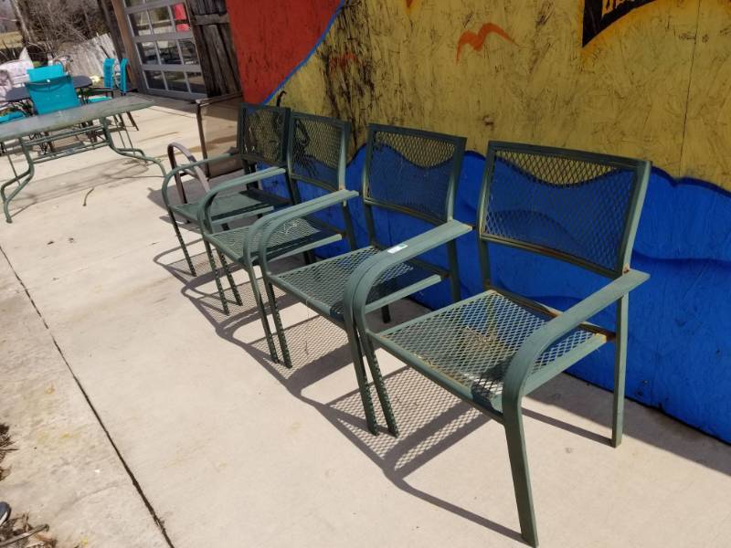 lot 3452 image: Metal Green Patio Chairs Set of 4