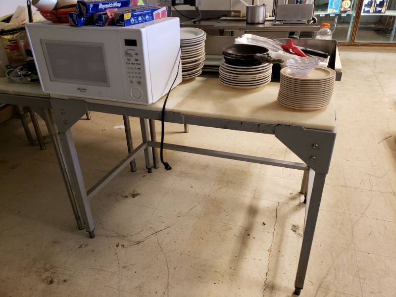 lot 2283 image: Cutting Board Table with Various Items