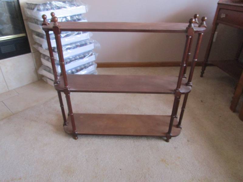 lot 13085 image: Vintage Set of Wood Shelves