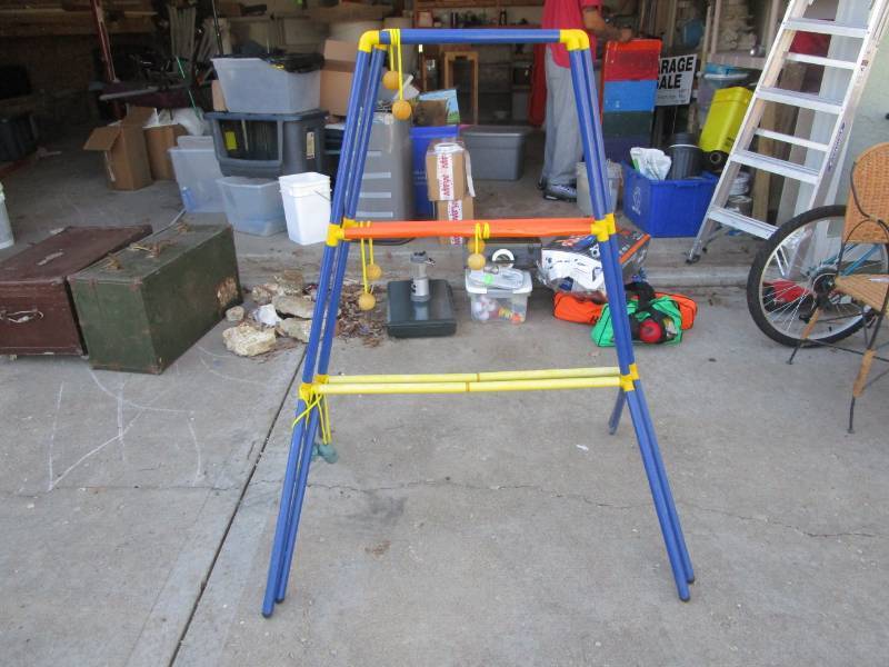 lot 13098 image: Ladder Toss Outdoor Game