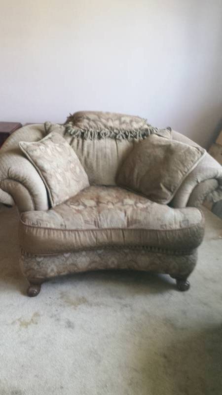 lot 13073 image: Rolled Arm OS Chair with Pillows