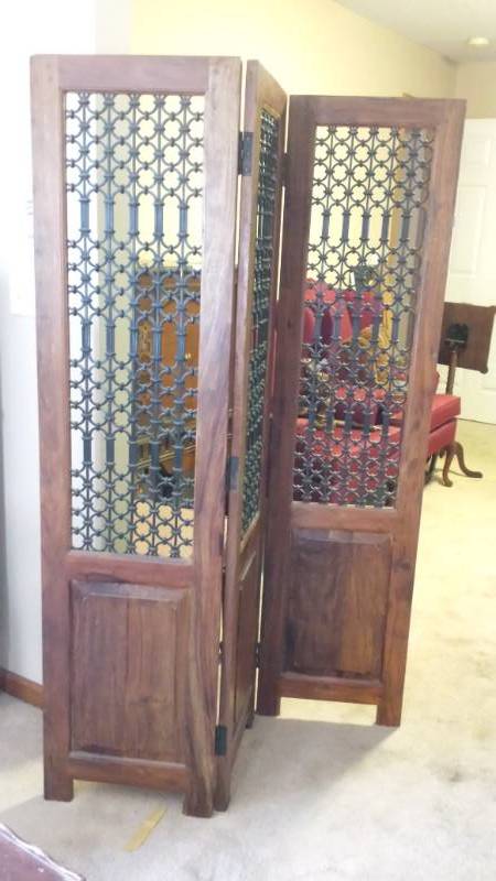 lot 13148 image: Wood Room Divider  Screen