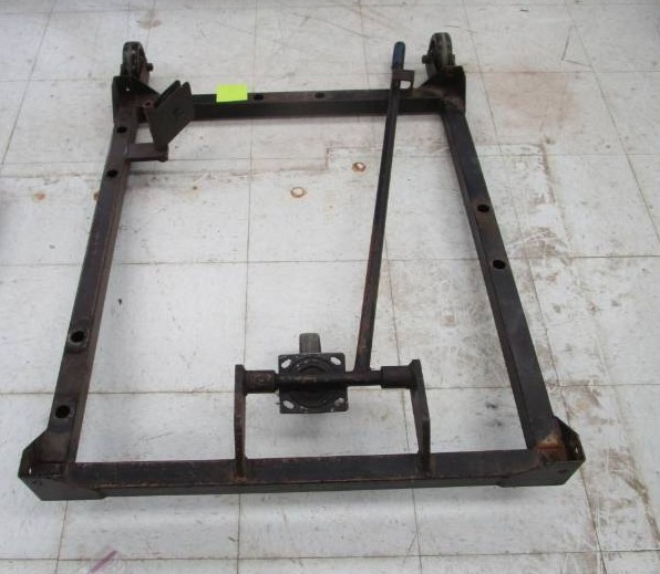 lot 4 image: Rolling Cart to Move Machines