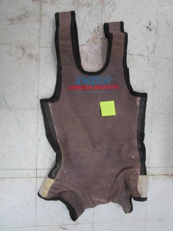 lot 16 image: Inzer Advance Design Squat Suit