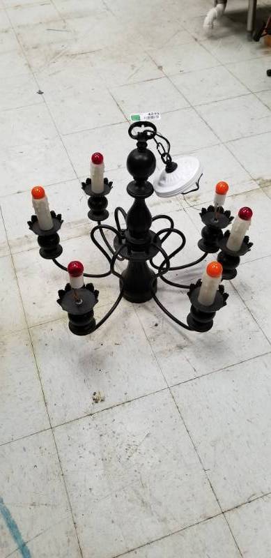 lot 4249 image: Black Multi Light Chadelier Light Fixture
