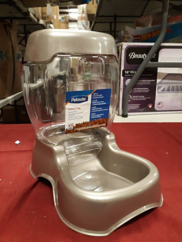 Petmate Cafe Feeder 6 Lbs Pearl Tan Great House Hold Items