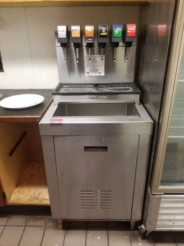 lot 1562 image: Coca Cola Soda Dispensing Machine