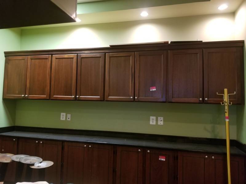 lot 1576 image: Upper Cabinets