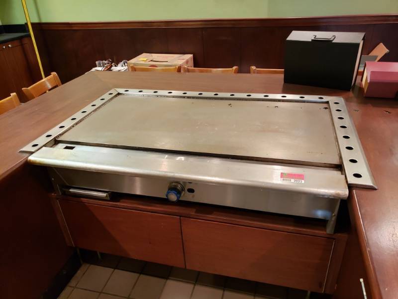 lot 2025 image: Imperial Teppan-Yaki Griddle Model# ITY-48