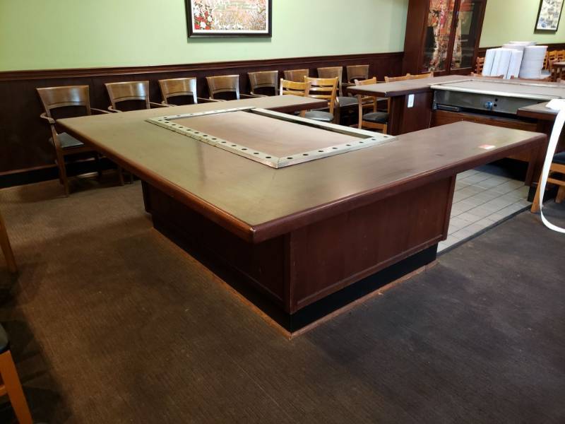 lot 2046 image: U-Shaped Wooden Table.