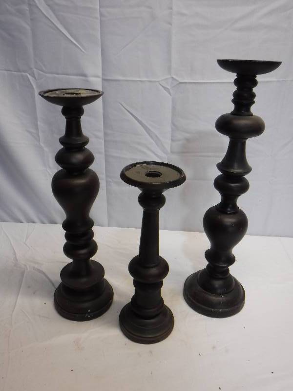 lot 1265 image: 3 candle holders