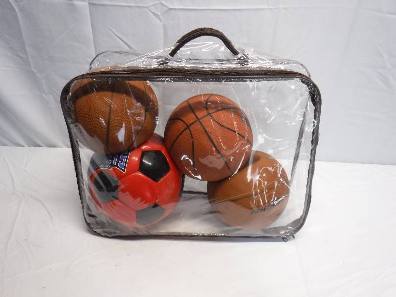 lot 1277 image: Ball lot with bag