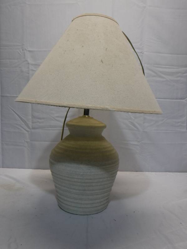 lot 1281 image: Table lamp with shade #2