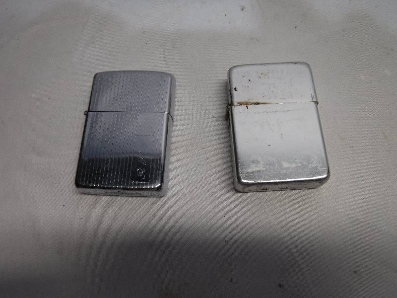 lot 1220 image: Zippo and Storm king lighters