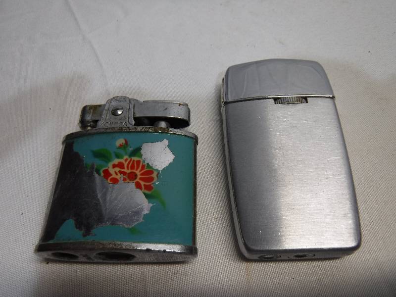 lot 1223 image: 2 refillable lighters