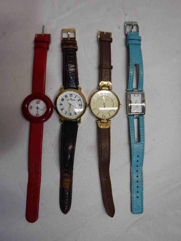 lot 1228 image: 4 ladies watches