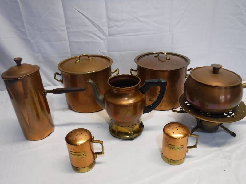 lot 1304 image: Copper kitchen lot