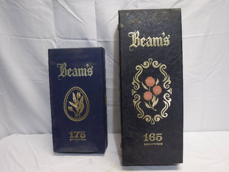 lot 1324 image: 2 fancy Beams decanters