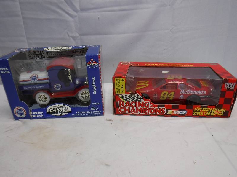 lot 1338 image: Die cast 1912 ford and Nascar car