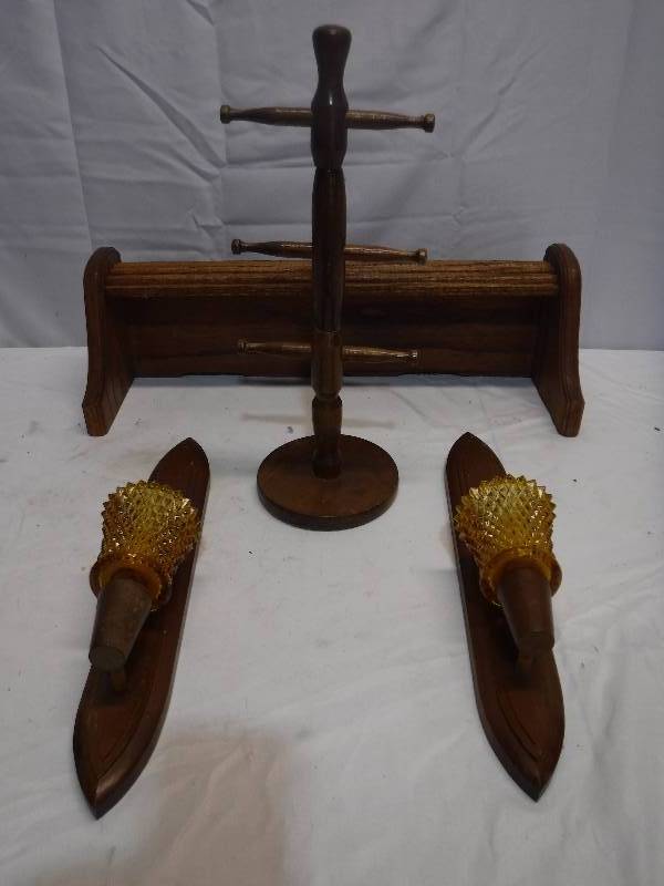 lot 1345 image: Rounded wood shelf, candle wall scones and necklace holder