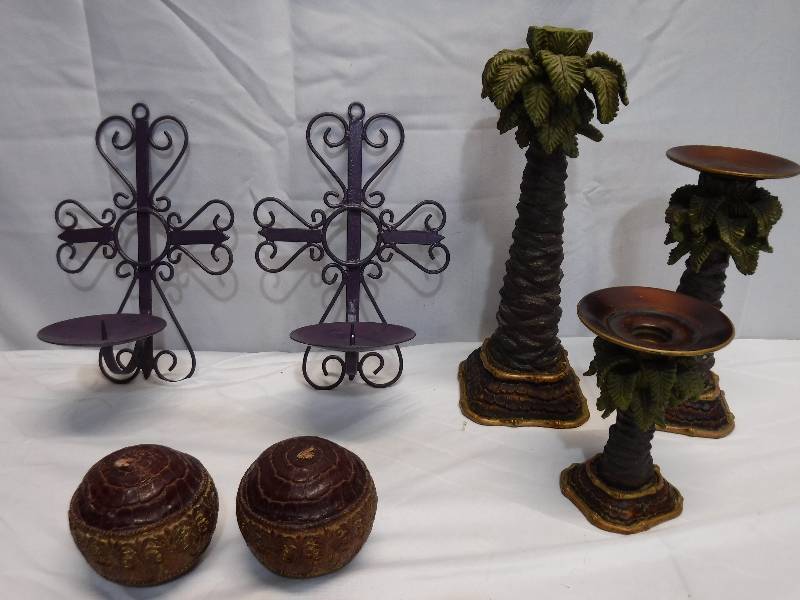 lot 1366 image: Candle holder lot, includes coconut shaped candles