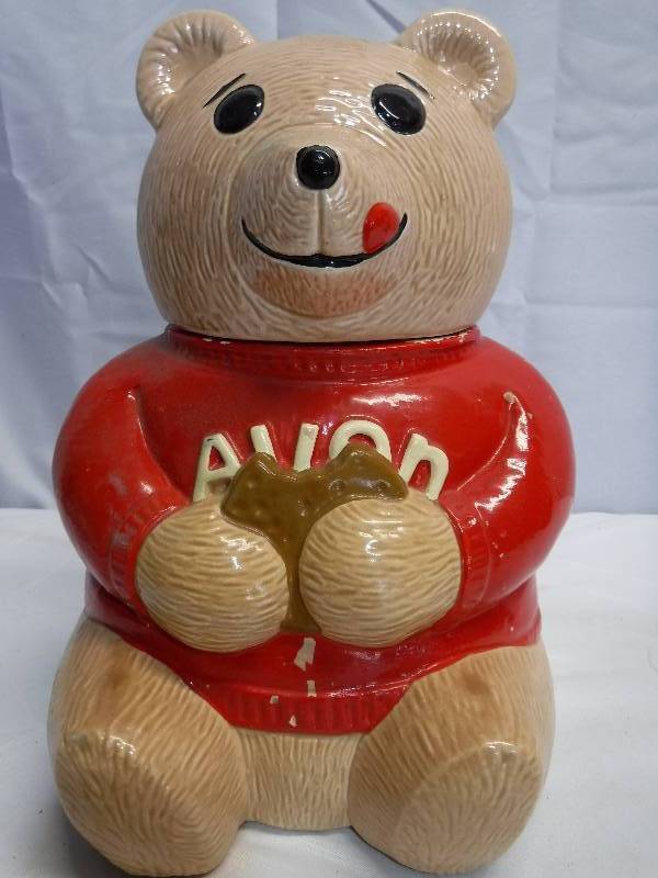 lot 1373 image: Avon Bear Cookie Jar