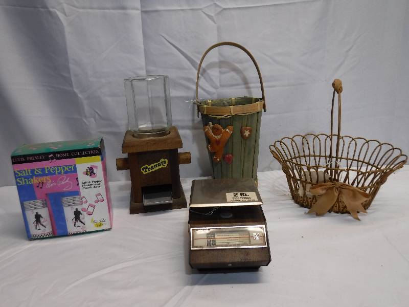 lot 1374 image: Peanut dispenser, 1980s postal scale, Elvis Salt and pepper Shakers and more