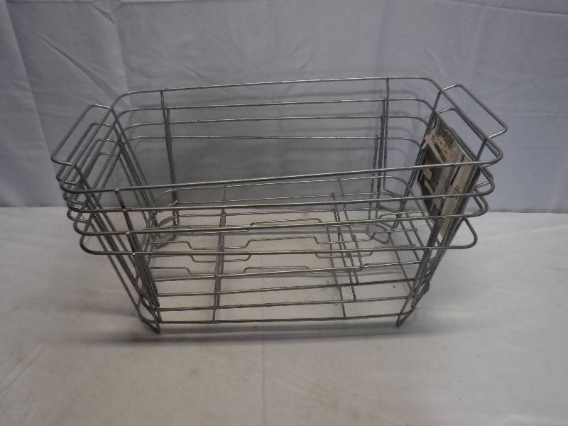 lot 1456 image: Wire chaffing dish racks
