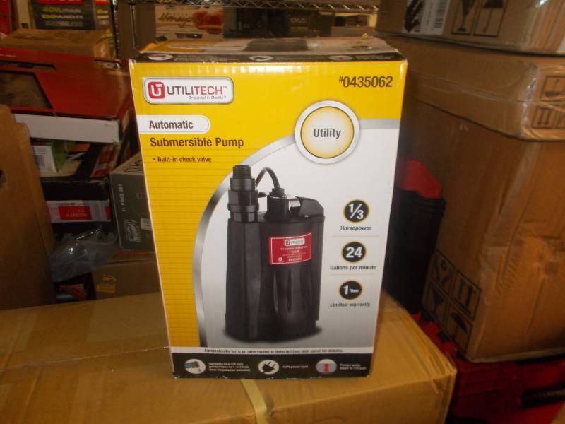 lot 6308 image: Utilitech 0.33-HP Thermoplastic Submersible Utility Pump