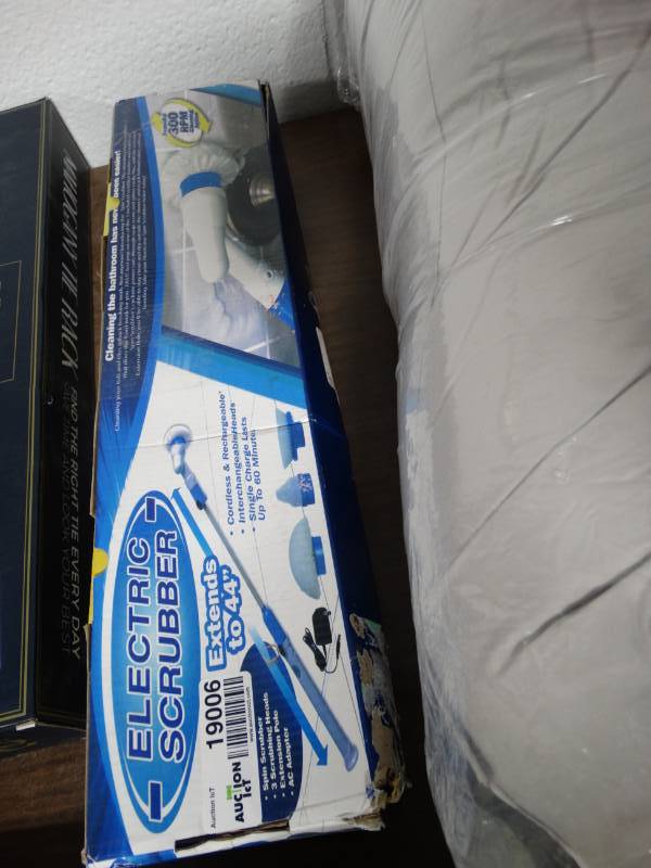 lot 19006 image: Electric Scrubber