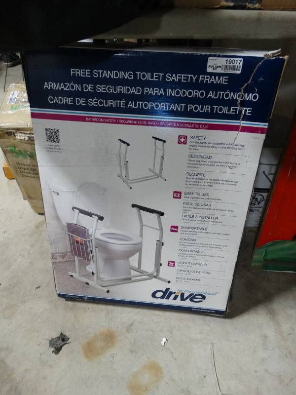 lot 19017 image: Free standing toilet safety frame