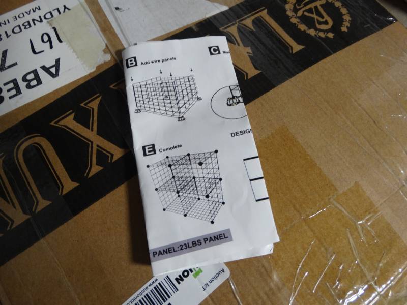 lot 19029 image: Storage organizer