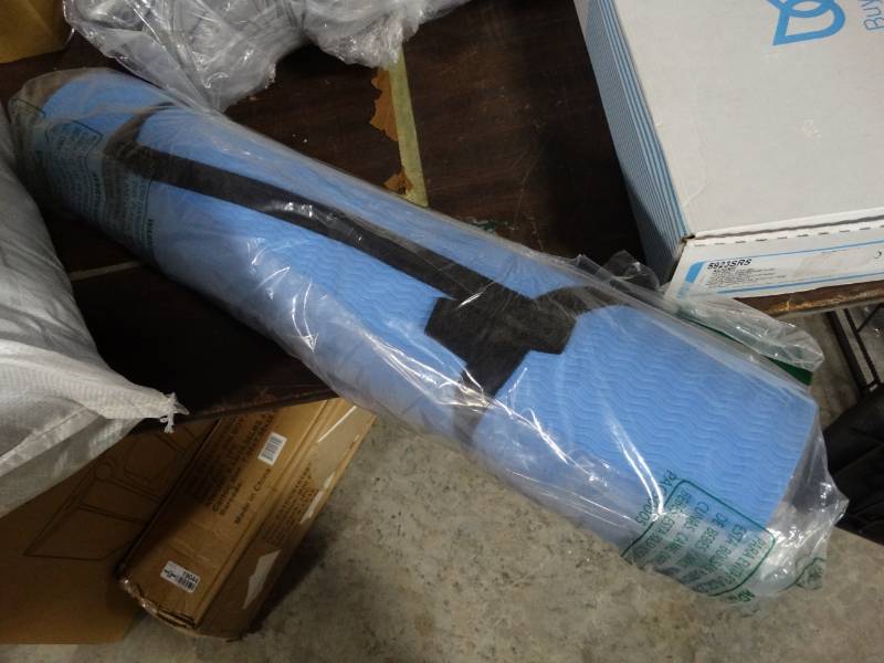 lot 19038 image: Yoga mat