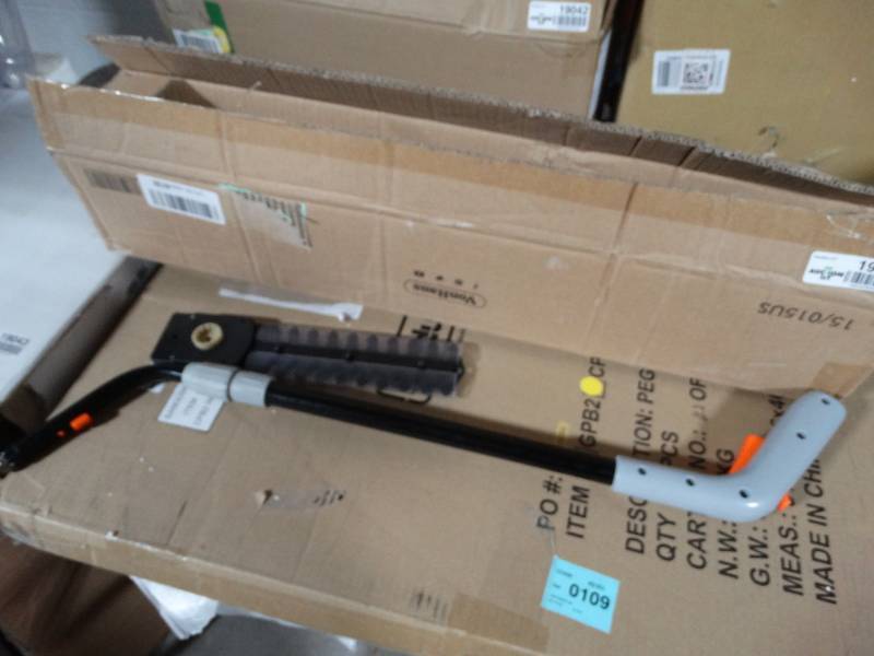 lot 19047 image: Hedge trimmer