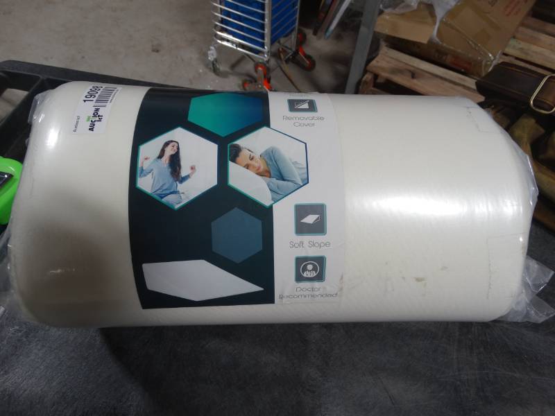 lot 19098 image: Bed edge memory foam pillow
