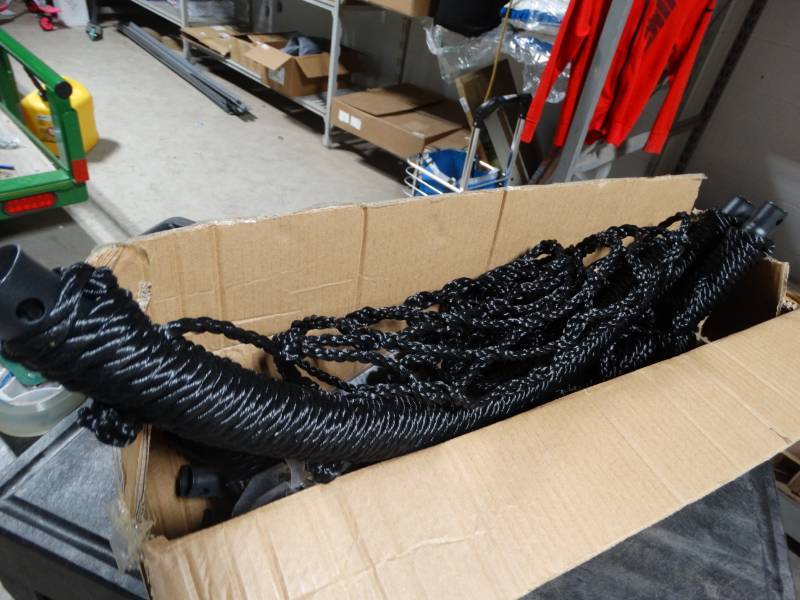 lot 19106 image: 40 inch web swing