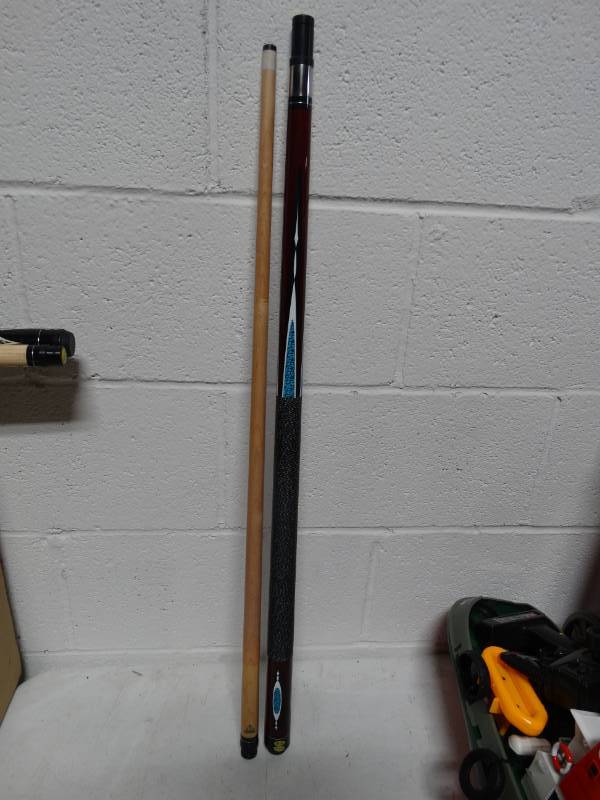 lot 19118 image: Cuesoul cue w joint protectors