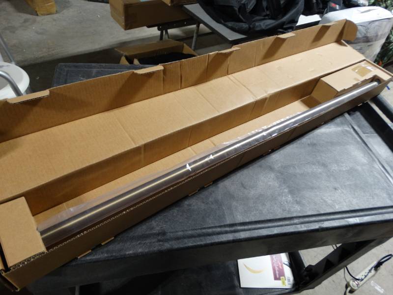 lot 19176 image: Ivilon drapery rod set