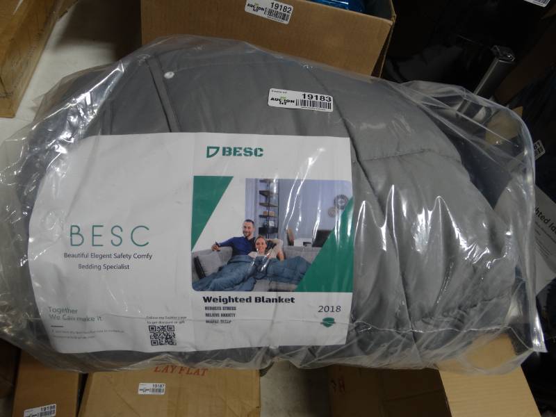 lot 19183 image: Besc weighted blanket