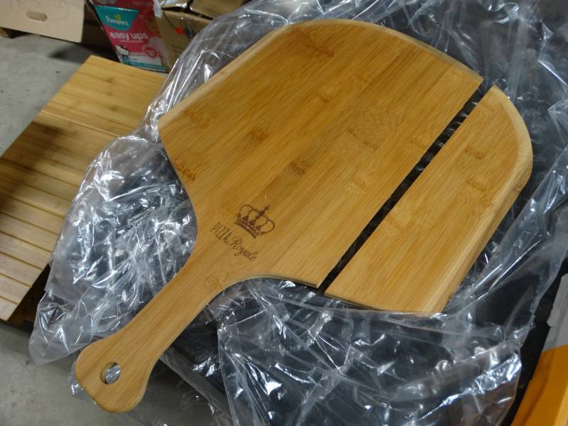 lot 19203 image: Pizza paddle