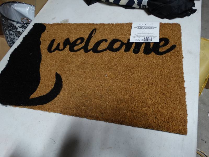 lot 19214 image: Welcome door mat