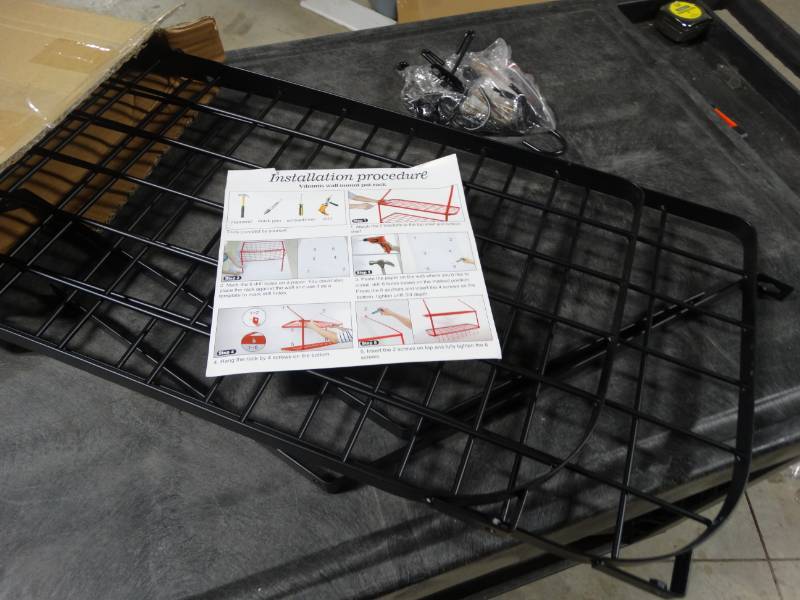 lot 19222 image: Shelf pot rack